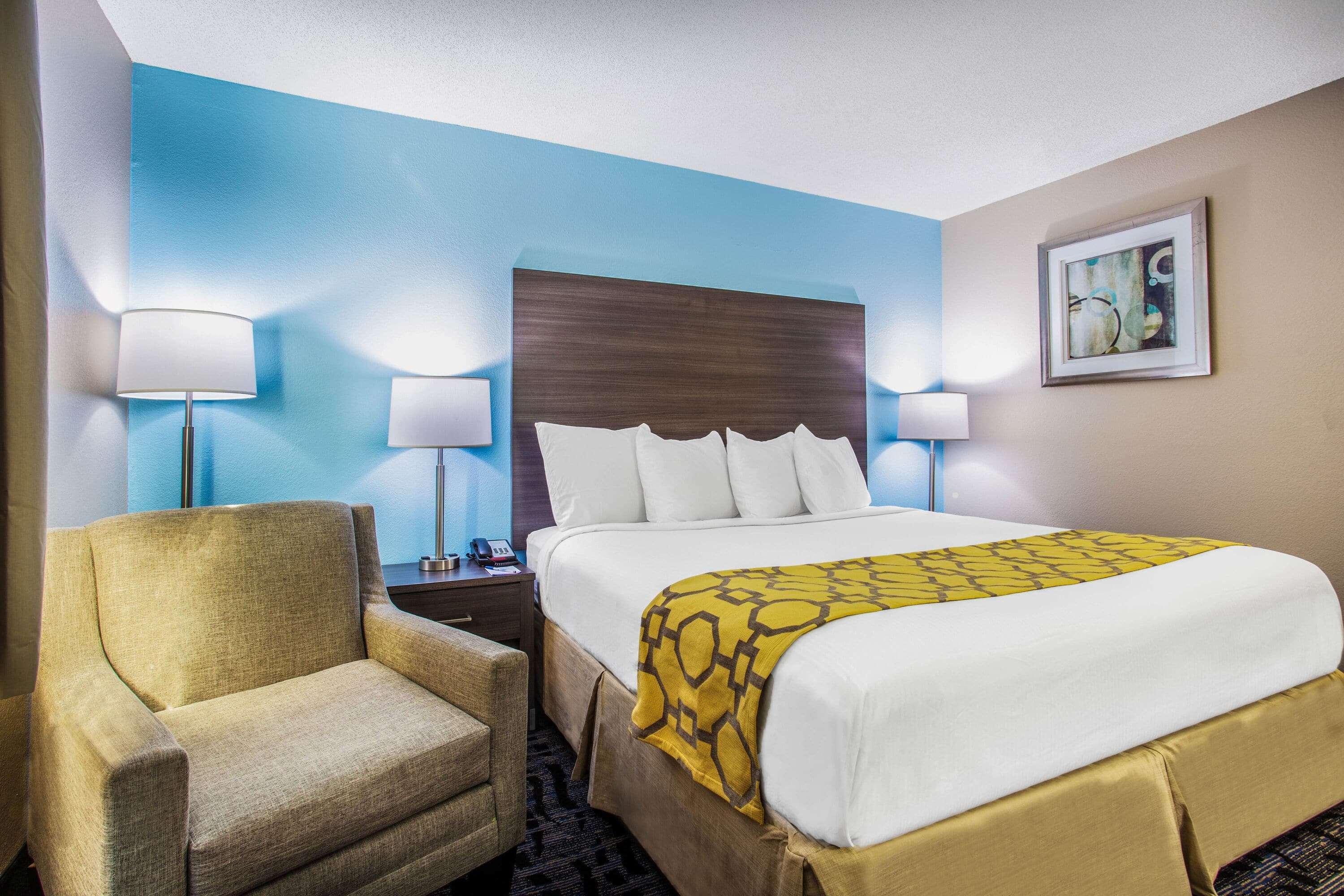 Baymont By Wyndham Joliet Hotel Bagian luar foto