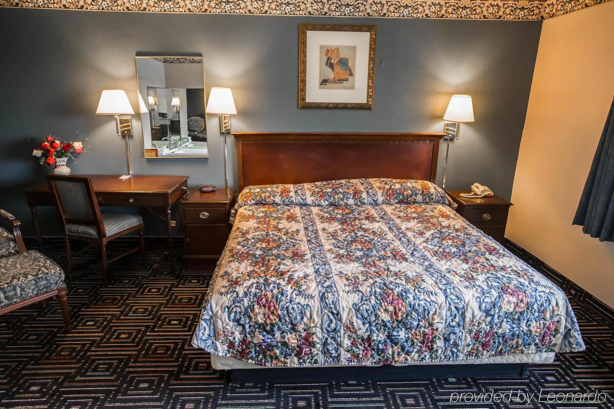 Baymont By Wyndham Joliet Hotel Bagian luar foto