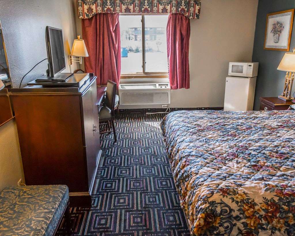 Baymont By Wyndham Joliet Hotel Ruang foto